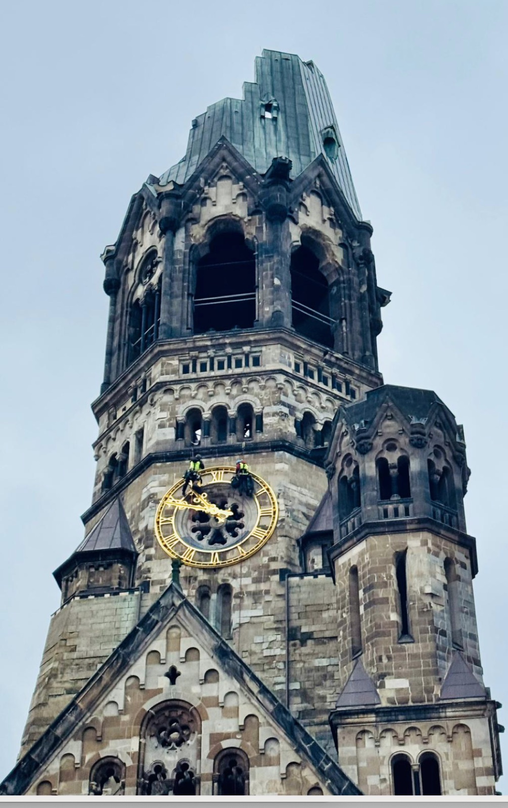 Berlin facade rope access