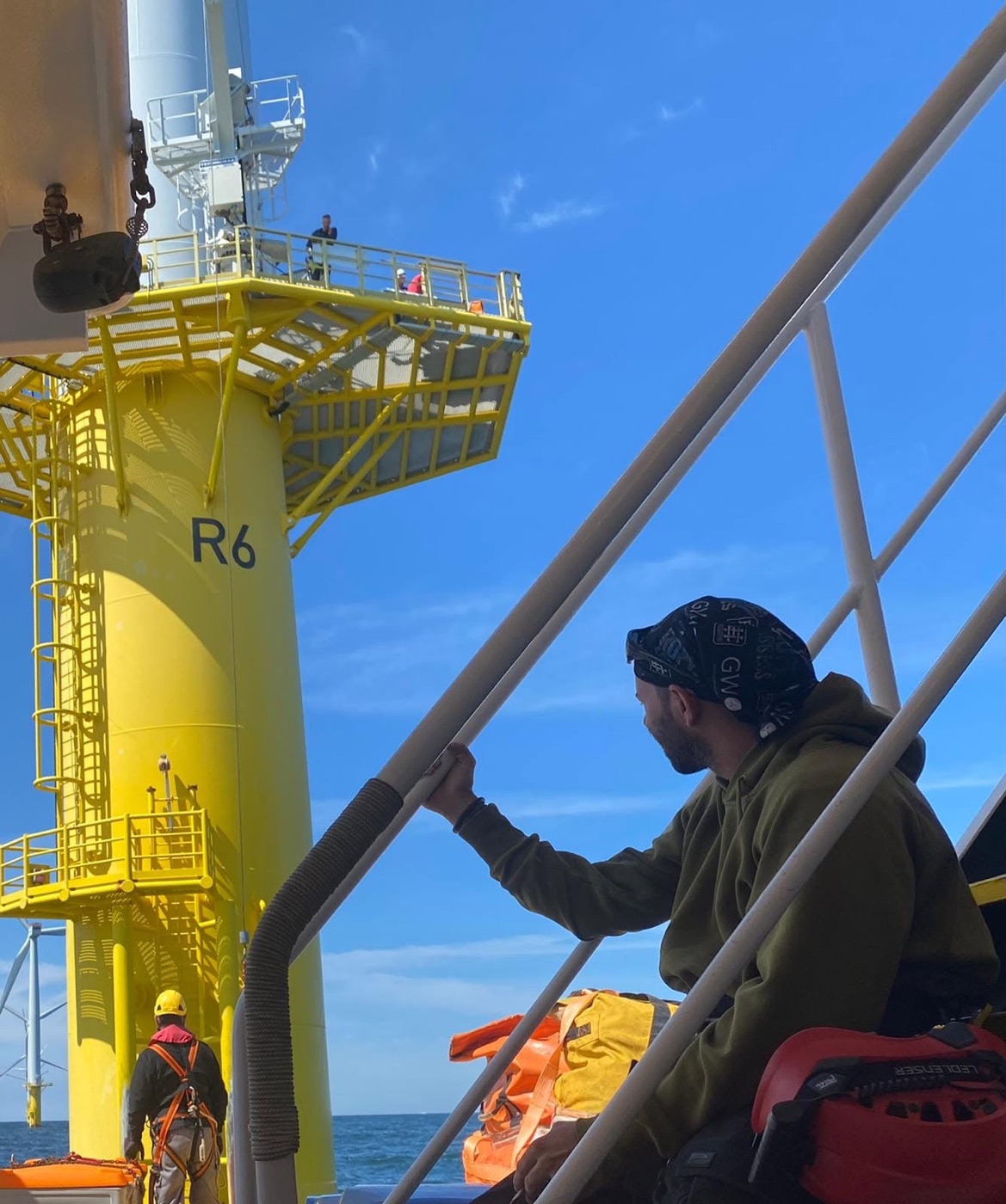 Offshore turbine base R6
